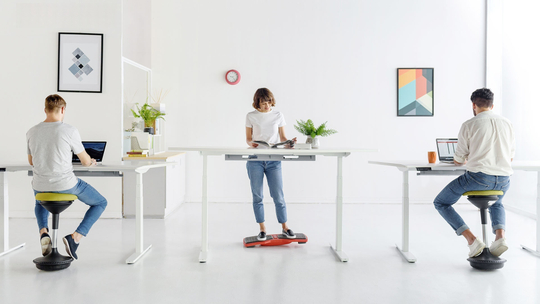 Office Layouts for 3 Desks.jpg
