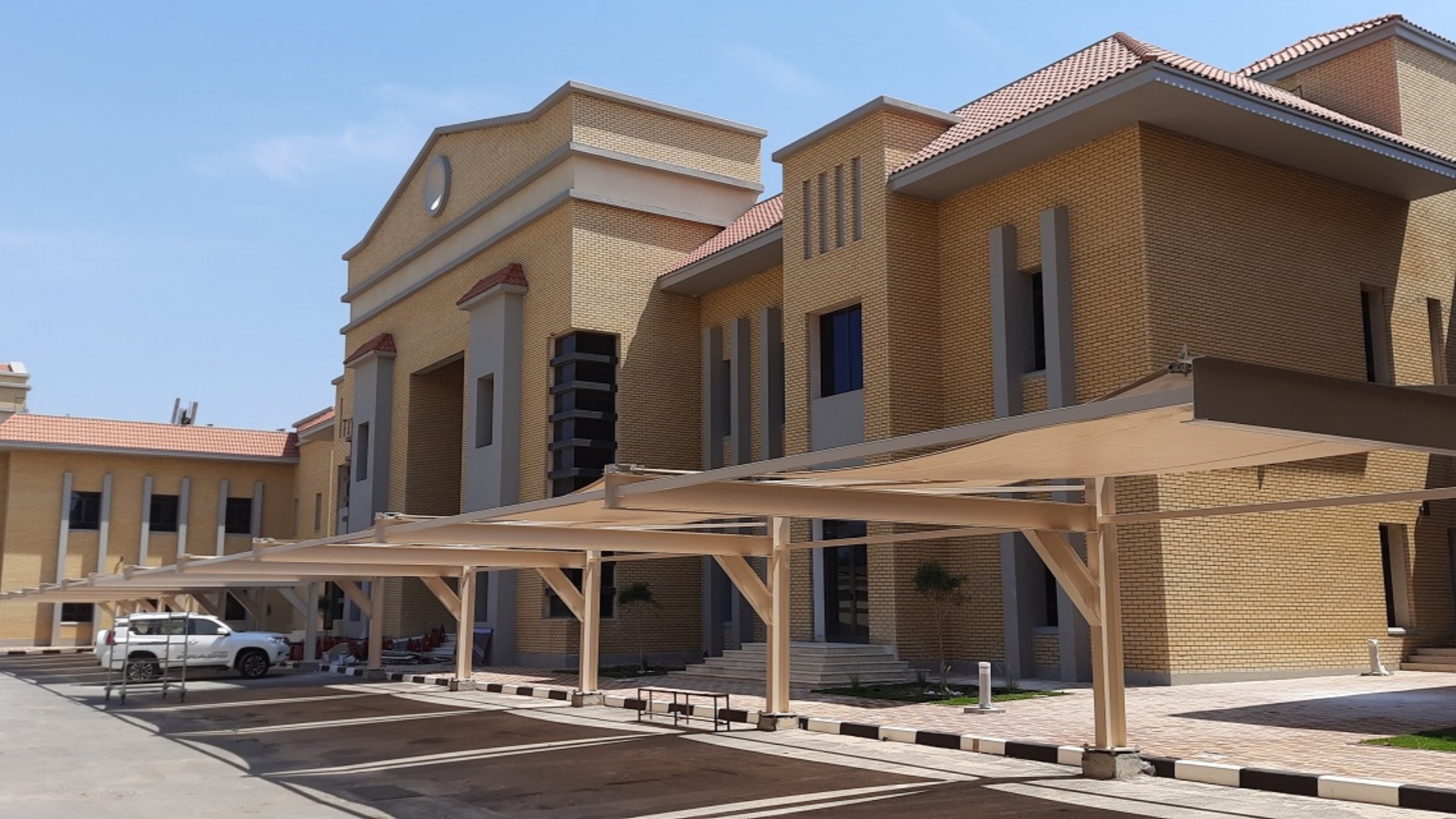 Ahmadi Services Group, Compañía Petrolera de Kuwait | Proyecto de oficina de Hongye Furniture